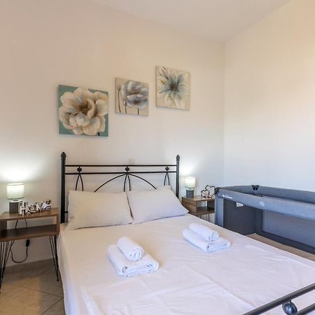 Studio On The Closest Beach To The City! Amoudara  Exterior photo