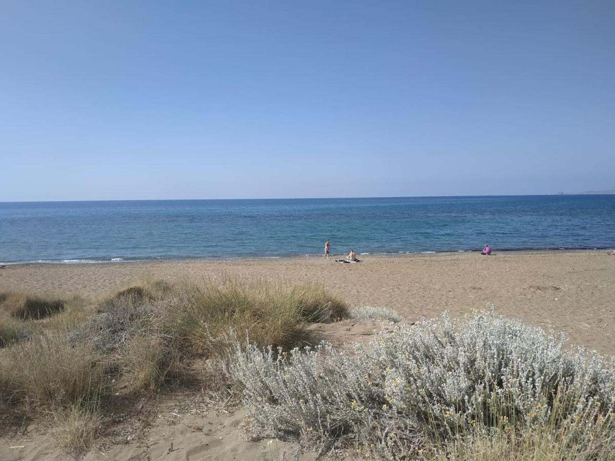 Studio On The Closest Beach To The City! Amoudara  Exterior photo